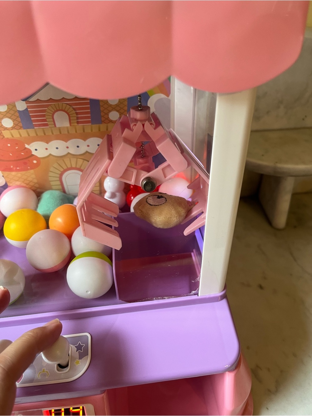 Mini Claw Machine Game - Picture 9 of 11